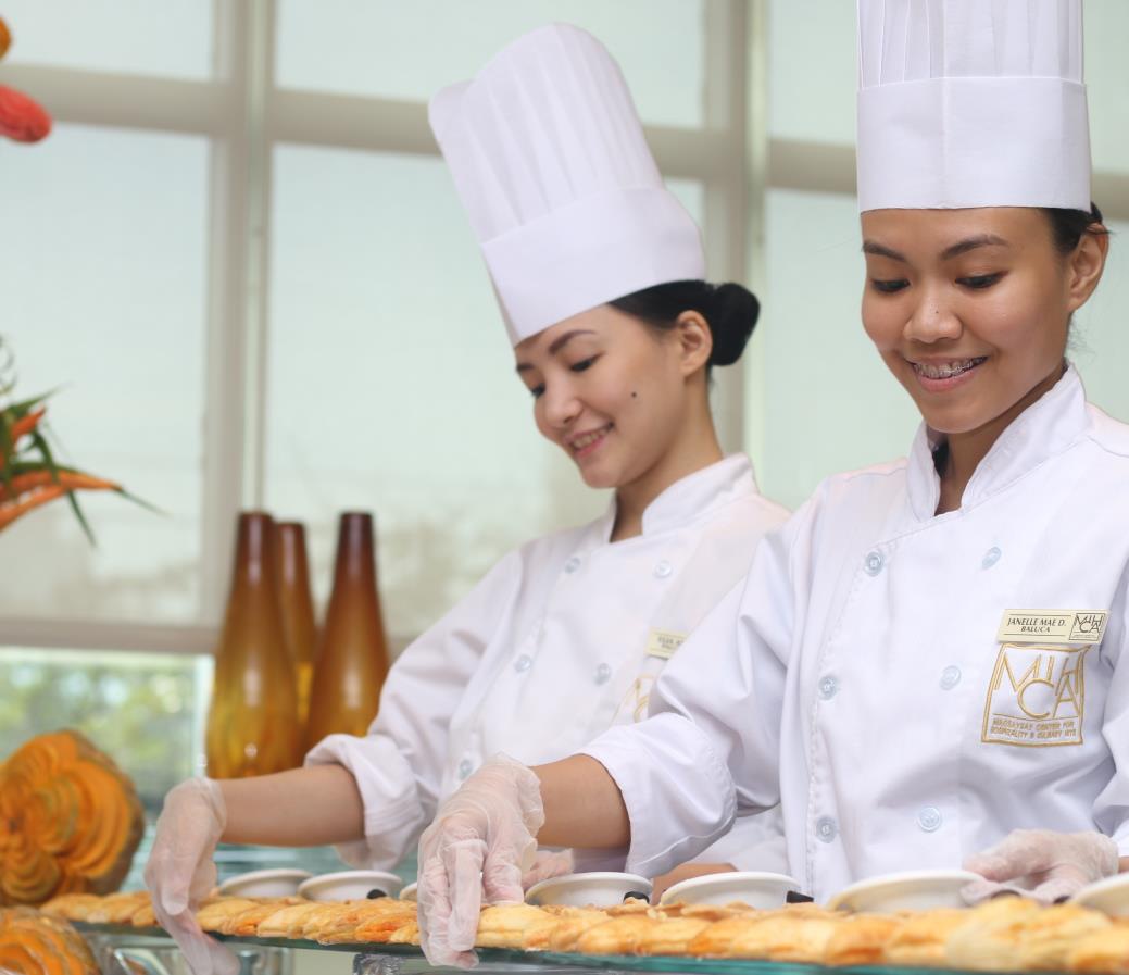 Preparazione pratica in cucina presso MIHCA